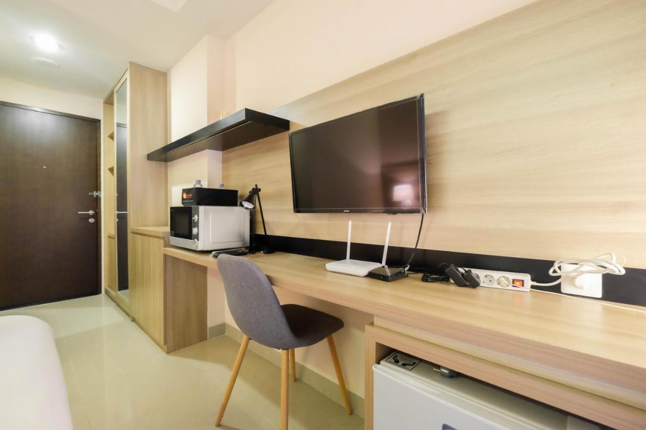 Apartemen Fully Furnished No Kitchen At Mustika Golf By Travelio *