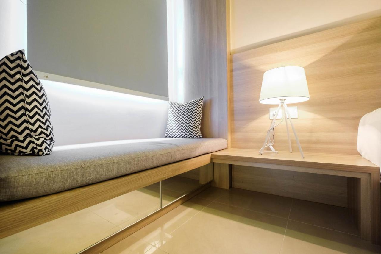 Apartemen Fully Furnished No Kitchen At Mustika Golf By Travelio